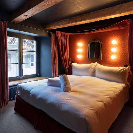 Peanut Medieval Lodge Сент-Юрсан Экстерьер фото