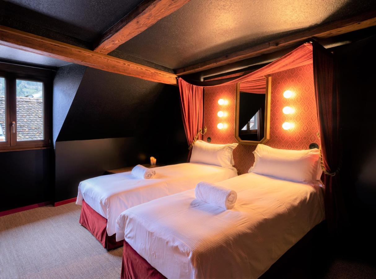 Peanut Medieval Lodge Сент-Юрсан Экстерьер фото